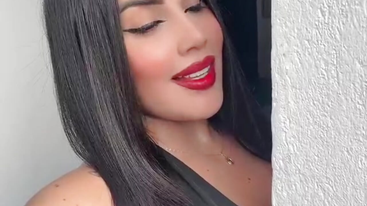 Those eyes of yours 💗 - video by viioletta_00 cam model