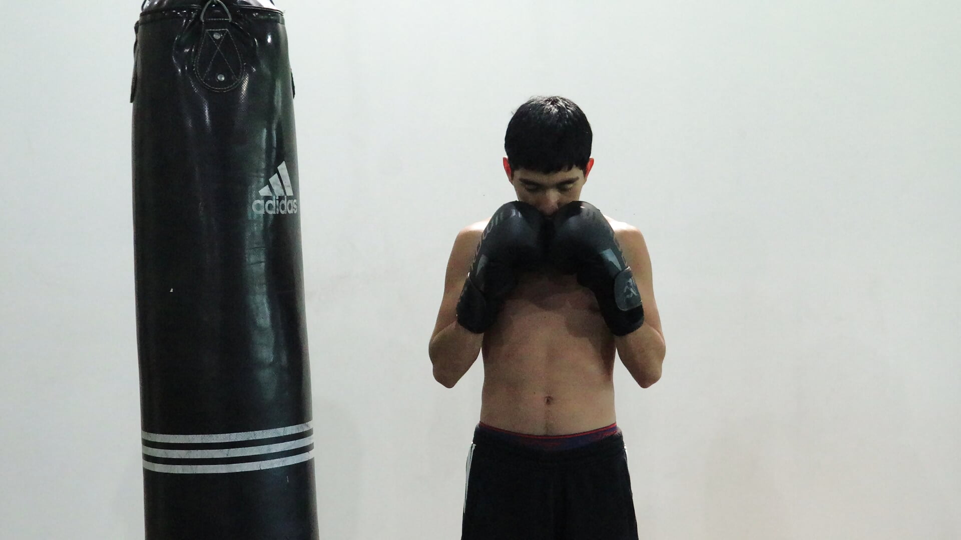 entrenando - video by oopiumbody cam model