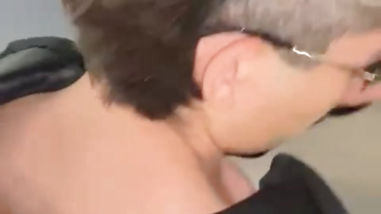 Vídeo em tendência de modelo na câmara oopiumbody 4777