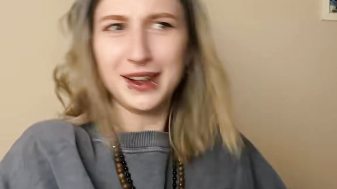 little lipsing hehe – video od webkamerové modelky DeidraMeja
