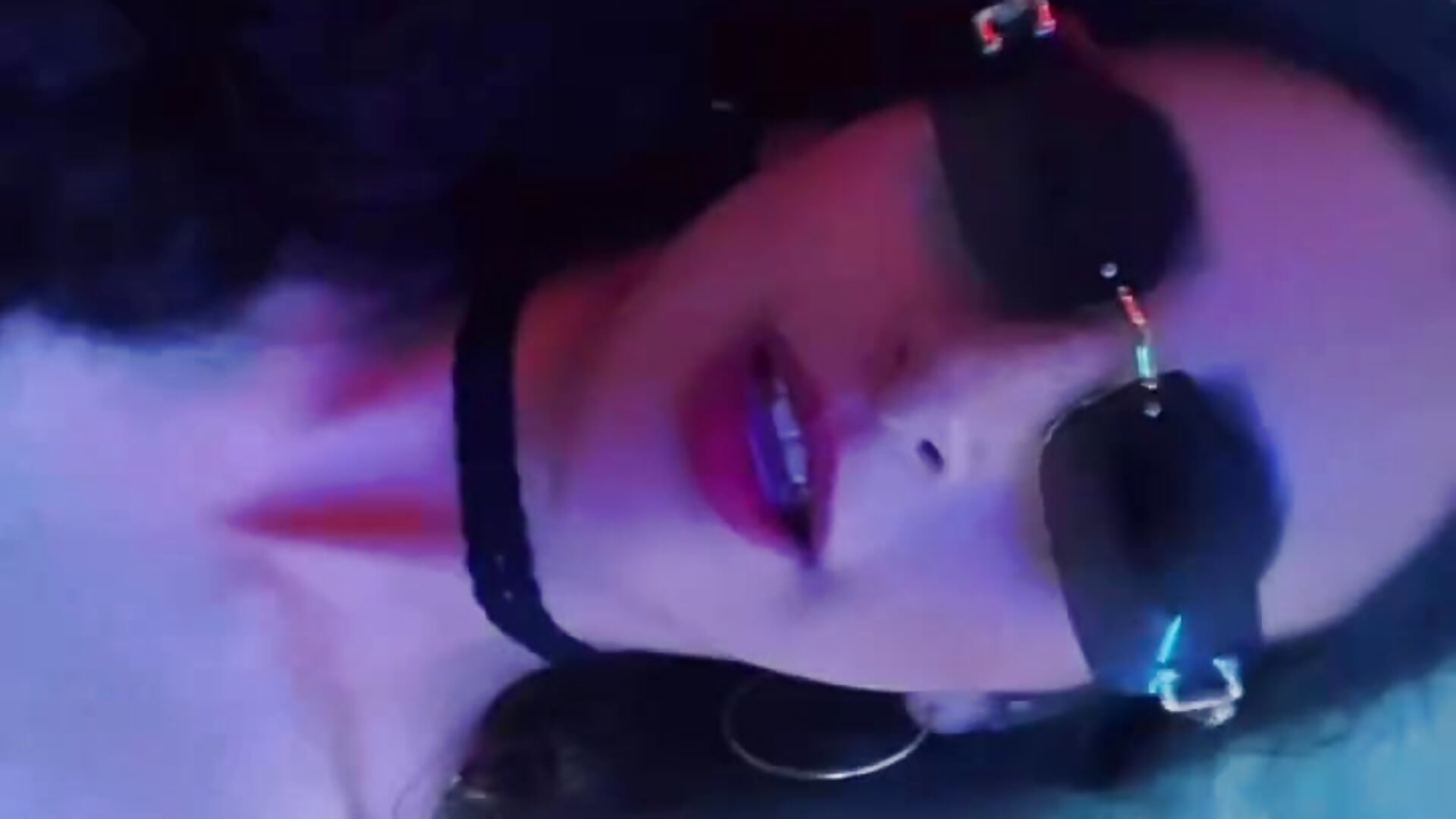 😈😎