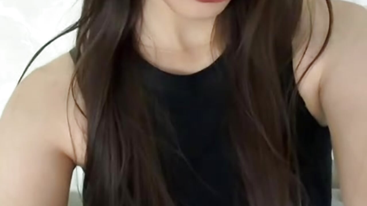 ♥♥ – video modela na kameri RefereedHobble