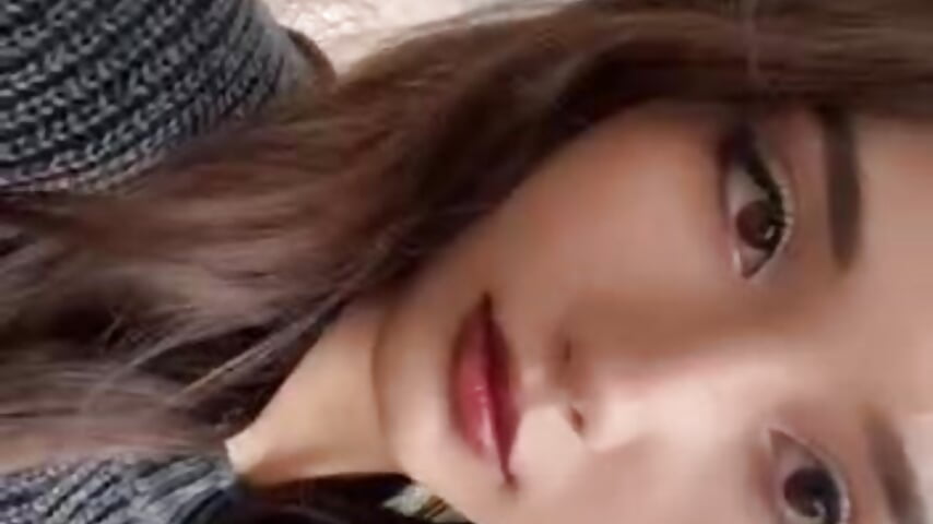 Just a cutie – video modela na kameri RefereedHobble