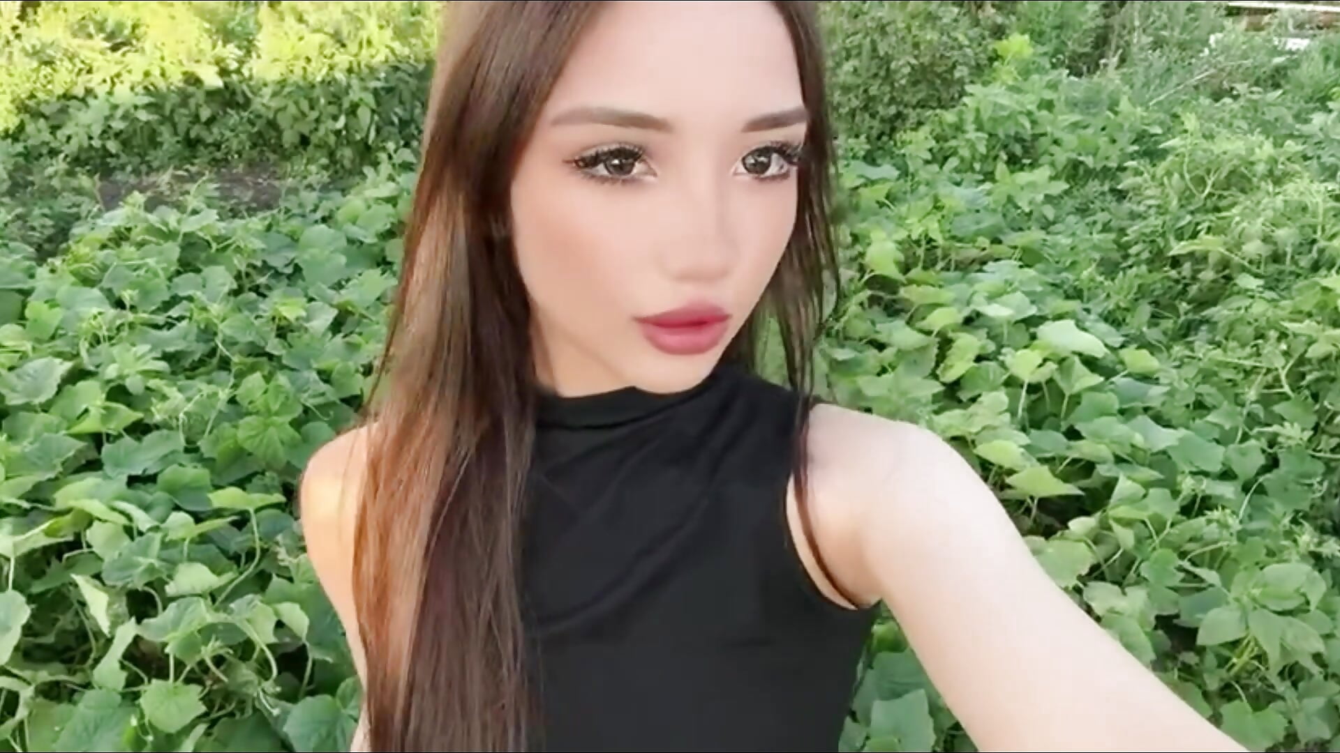 ♥♥ – video modela na kameri RefereedHobble