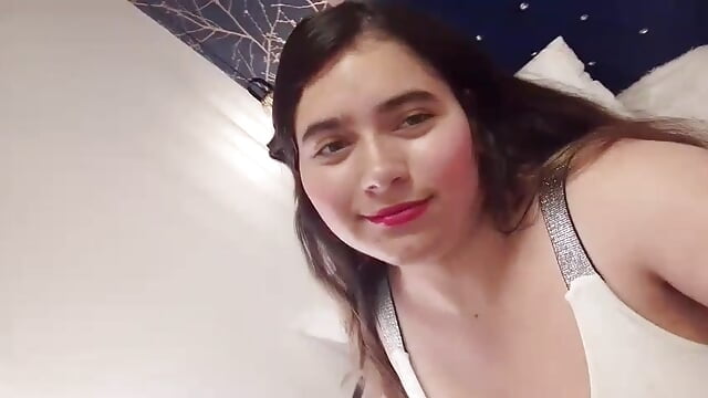 For you - vídeo de la modelo de cam Laurha_