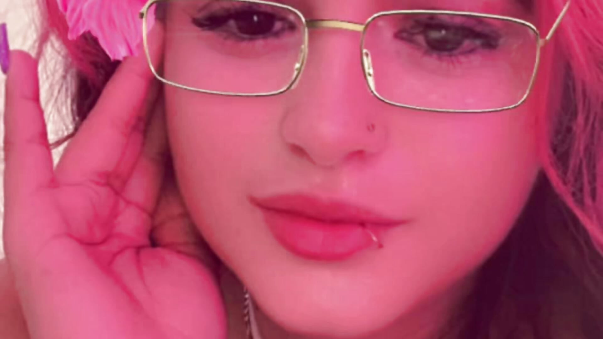 hello - video by SofiaJackson8 cam model