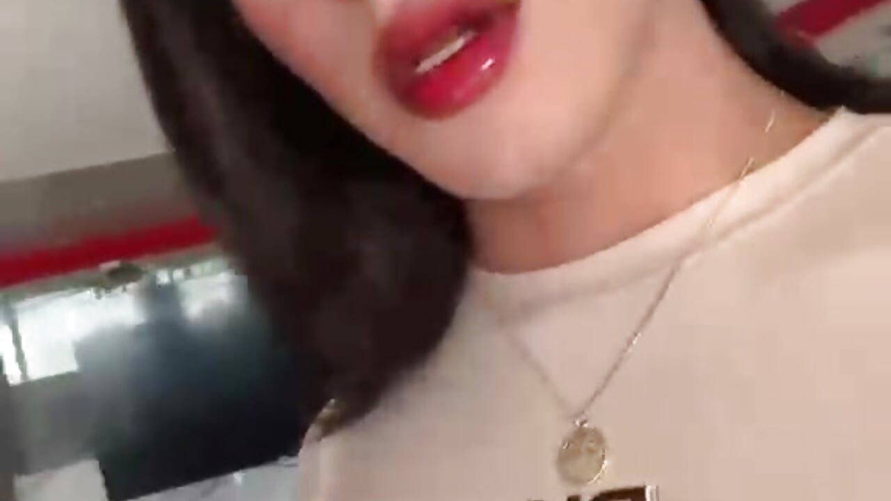 I'm Veronica - video di Veronica_Martinez18 modella di cam