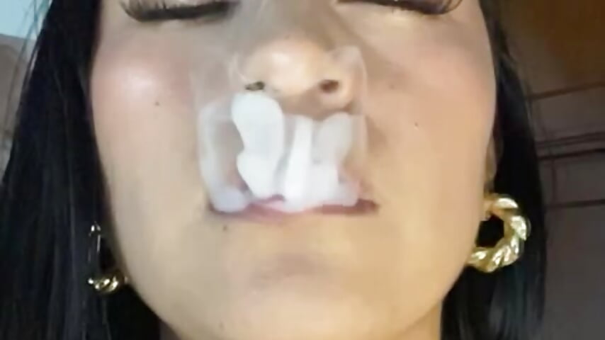 a little smoke to relax – video af meliissa9 cam-model