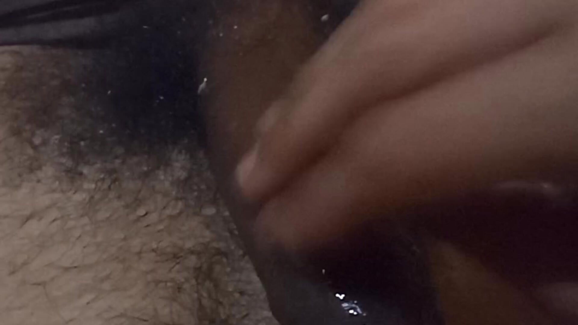 Jerking off very wet 😏－カメラキャストのMagrindotBAの動画