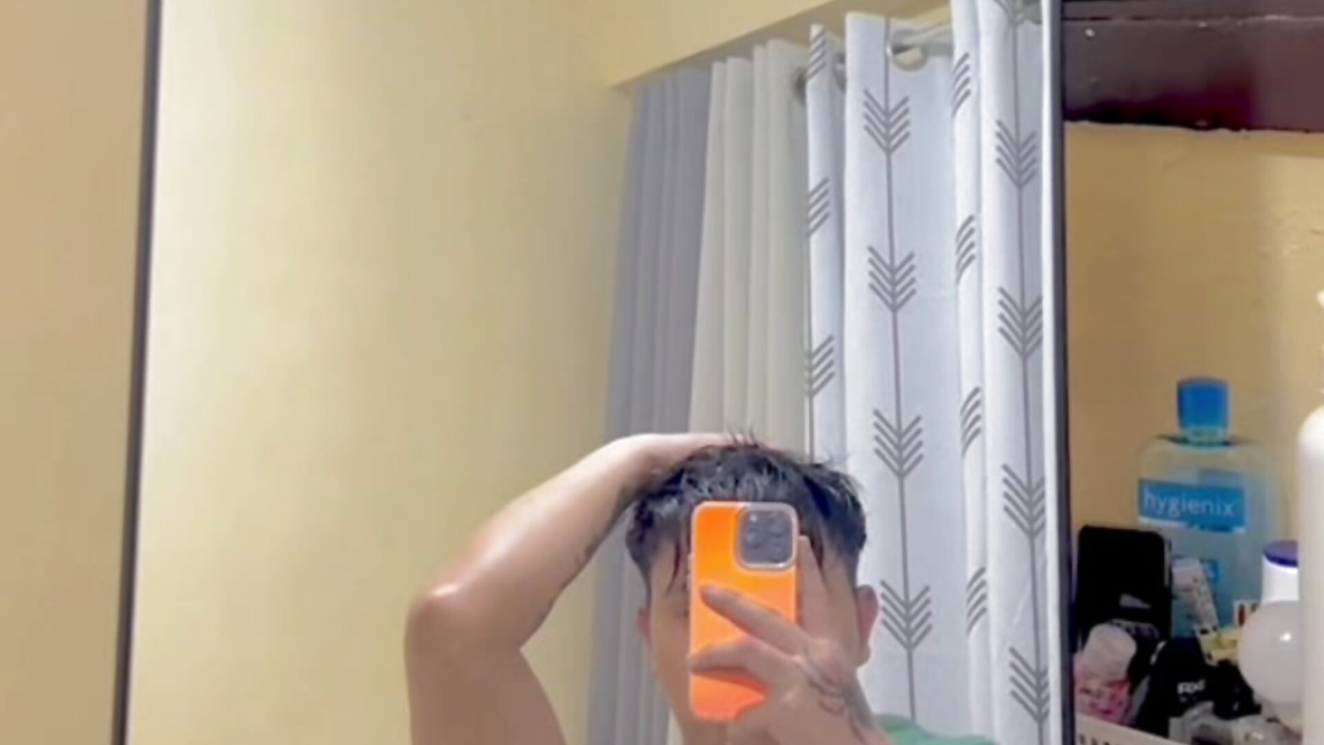 romatic moves – video modela na kameri urhardfuckerAsiandaddy