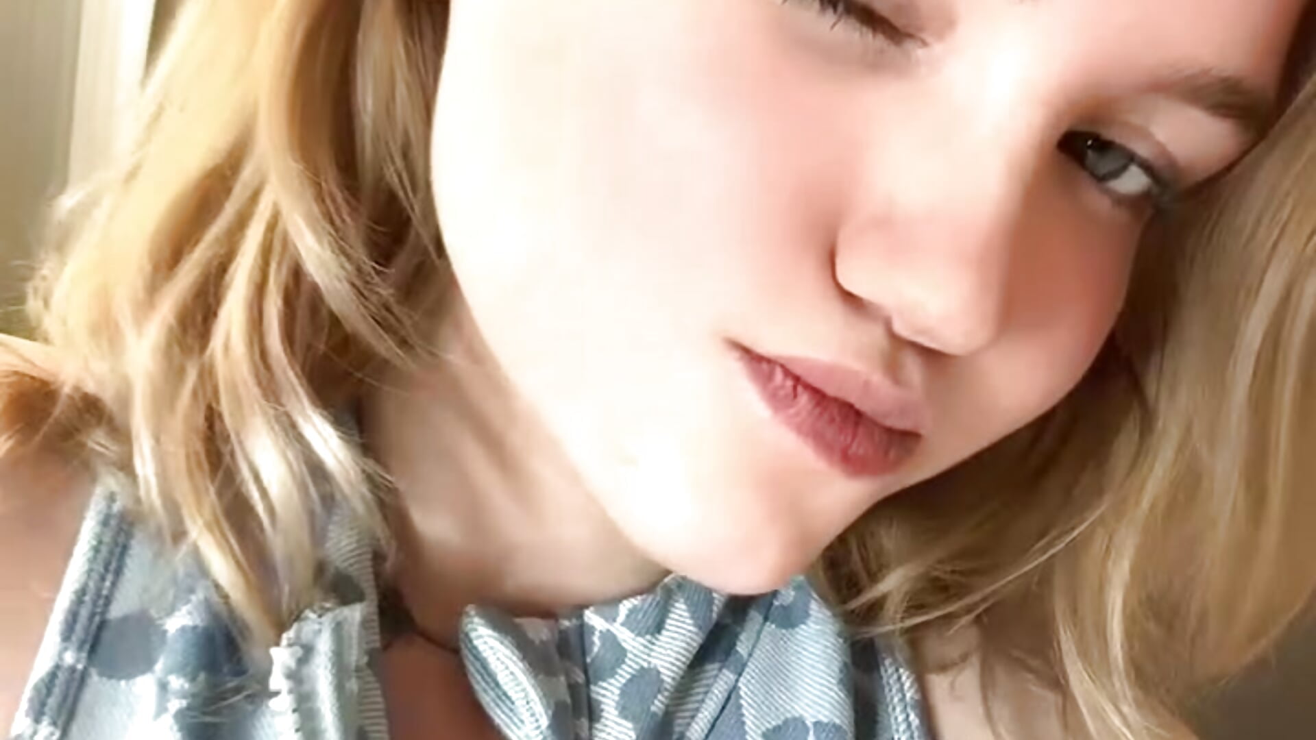 Learning to enjoy the little things😍 - video by VallieFugate cam model