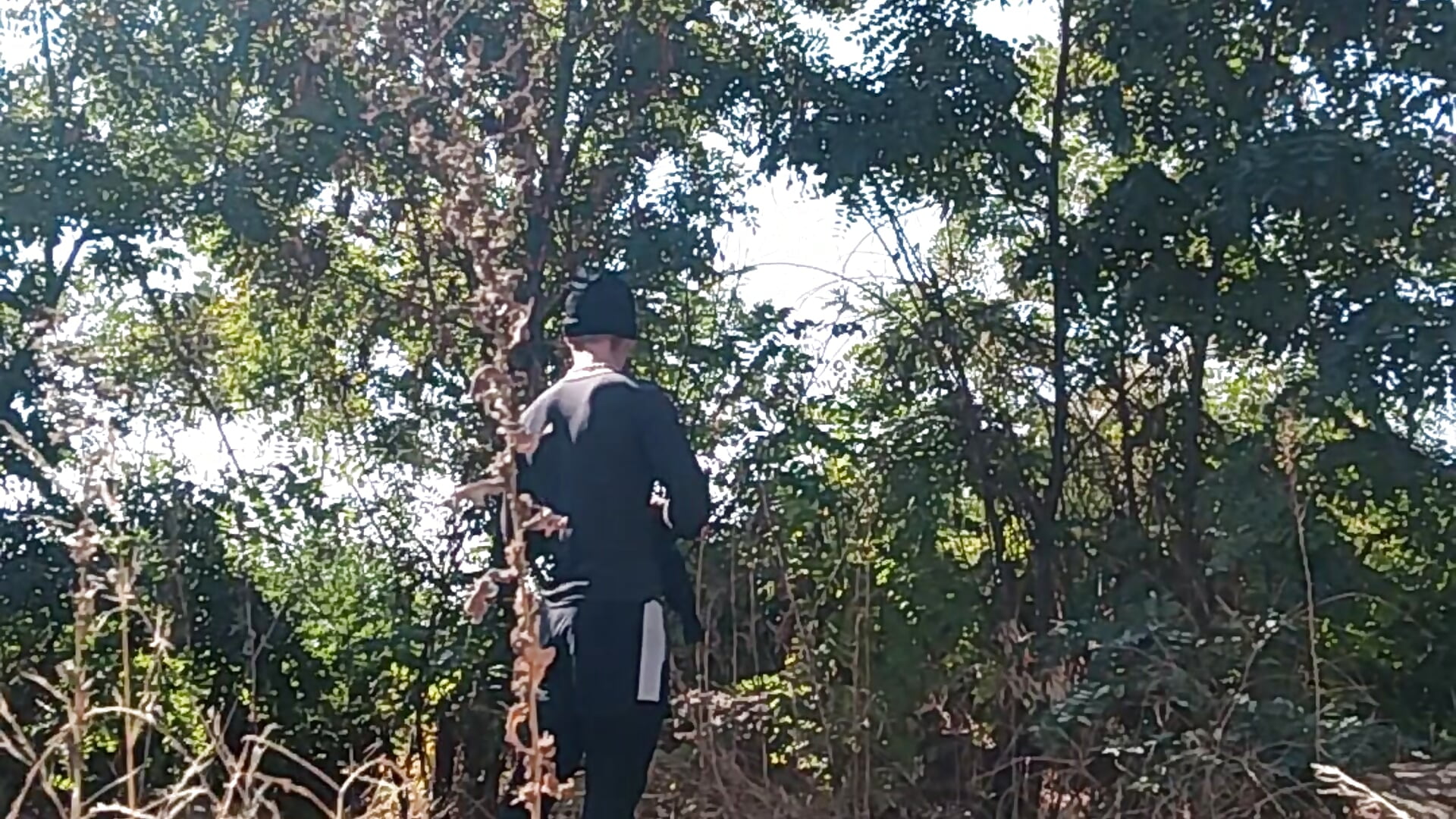 undressing and touching me outdoors - video by Dennyson999 cam model