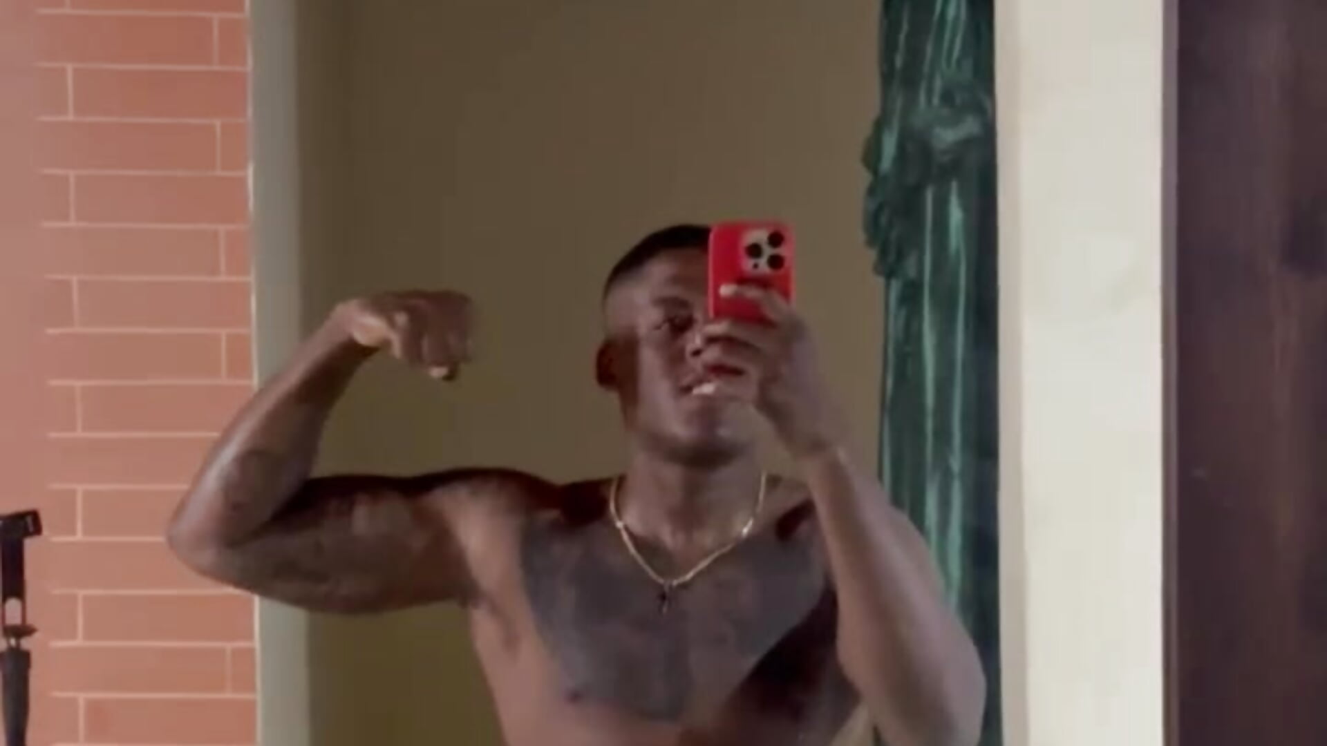 sexy body and bigcock - video van Privadeathletex cam-model