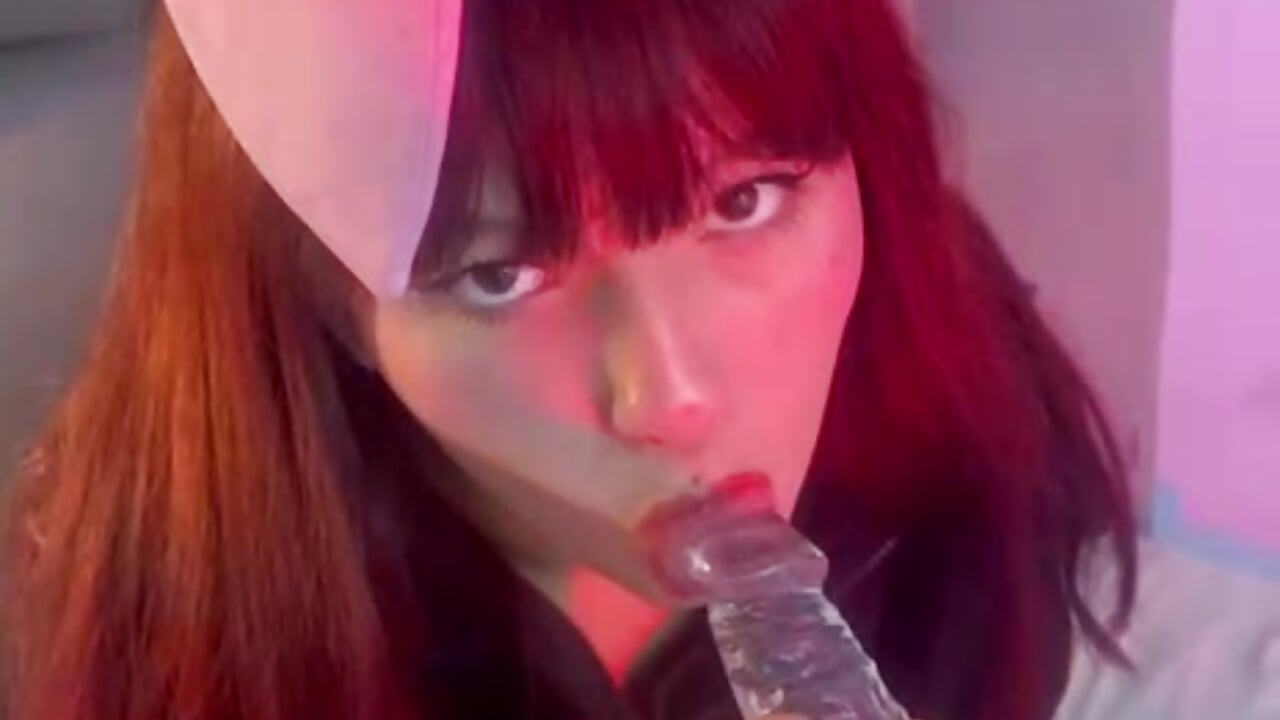 BlowJob With Fuck Machine - วิดีโอโดย Lore-Rouge