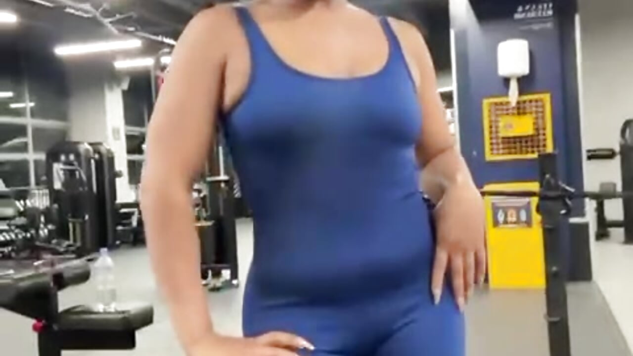 Hi love 🐼 - vídeo de kimreigns modelo de câmara