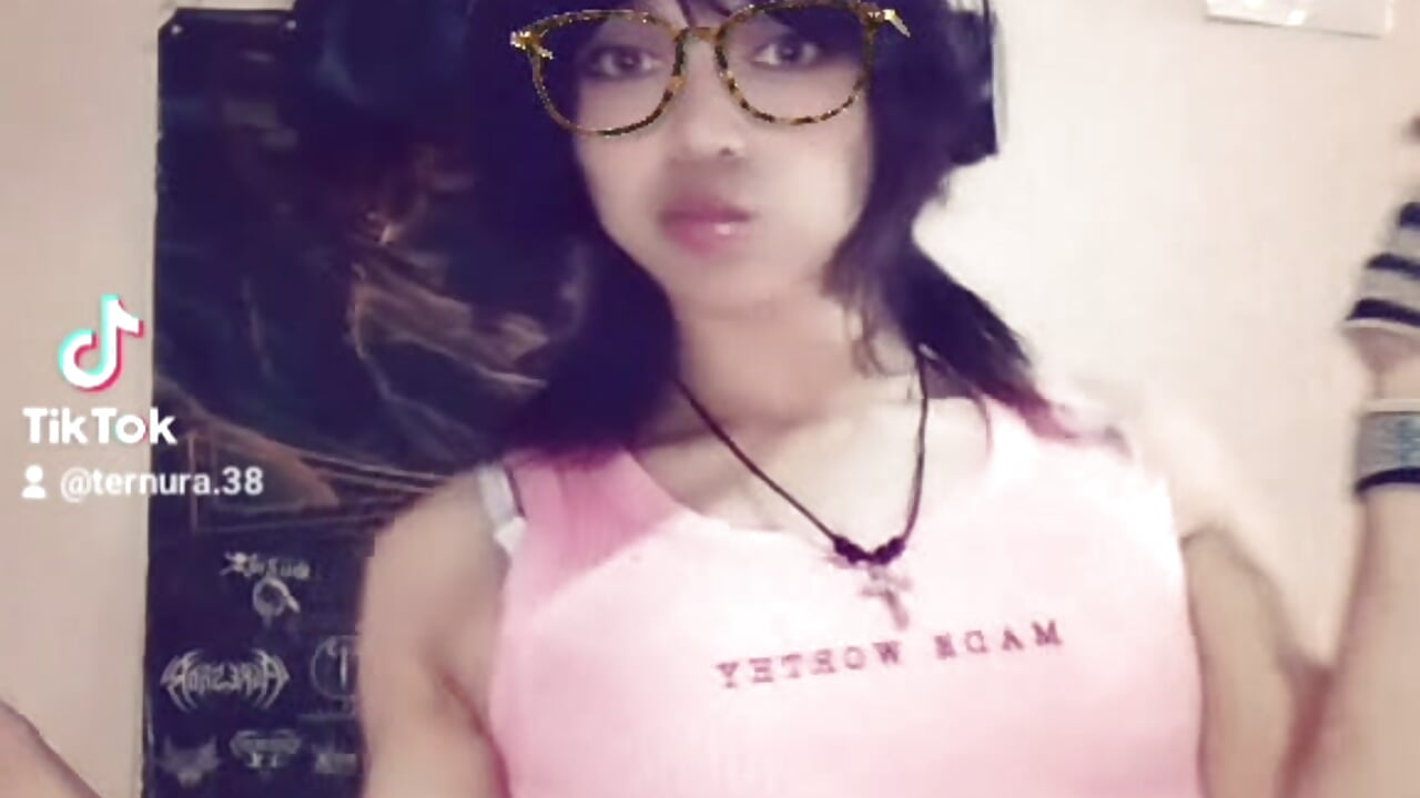 Back to getting each other all warmed up 🔥😉”. - Video von Liil_bunny Cam-Model