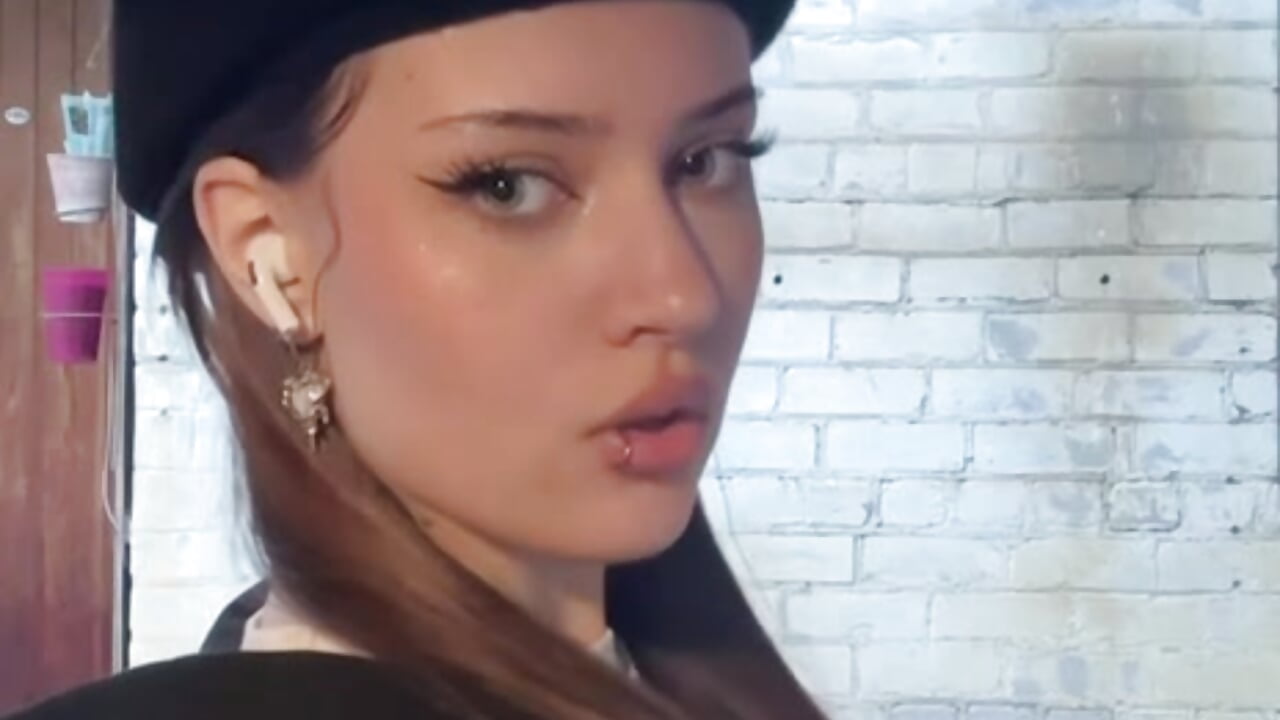 Tik tok from France - vídeo de la modelo de cam Great_newis