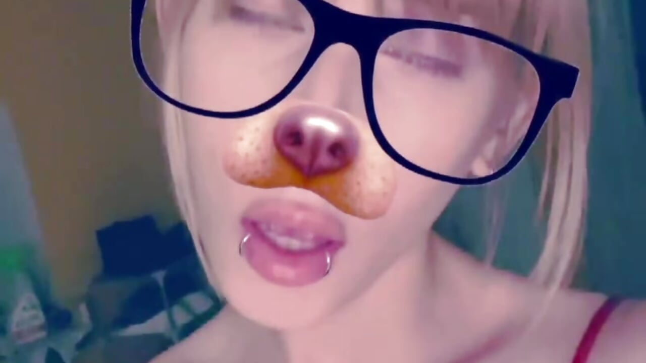 MEOW - video by AmeliaHaper cam model