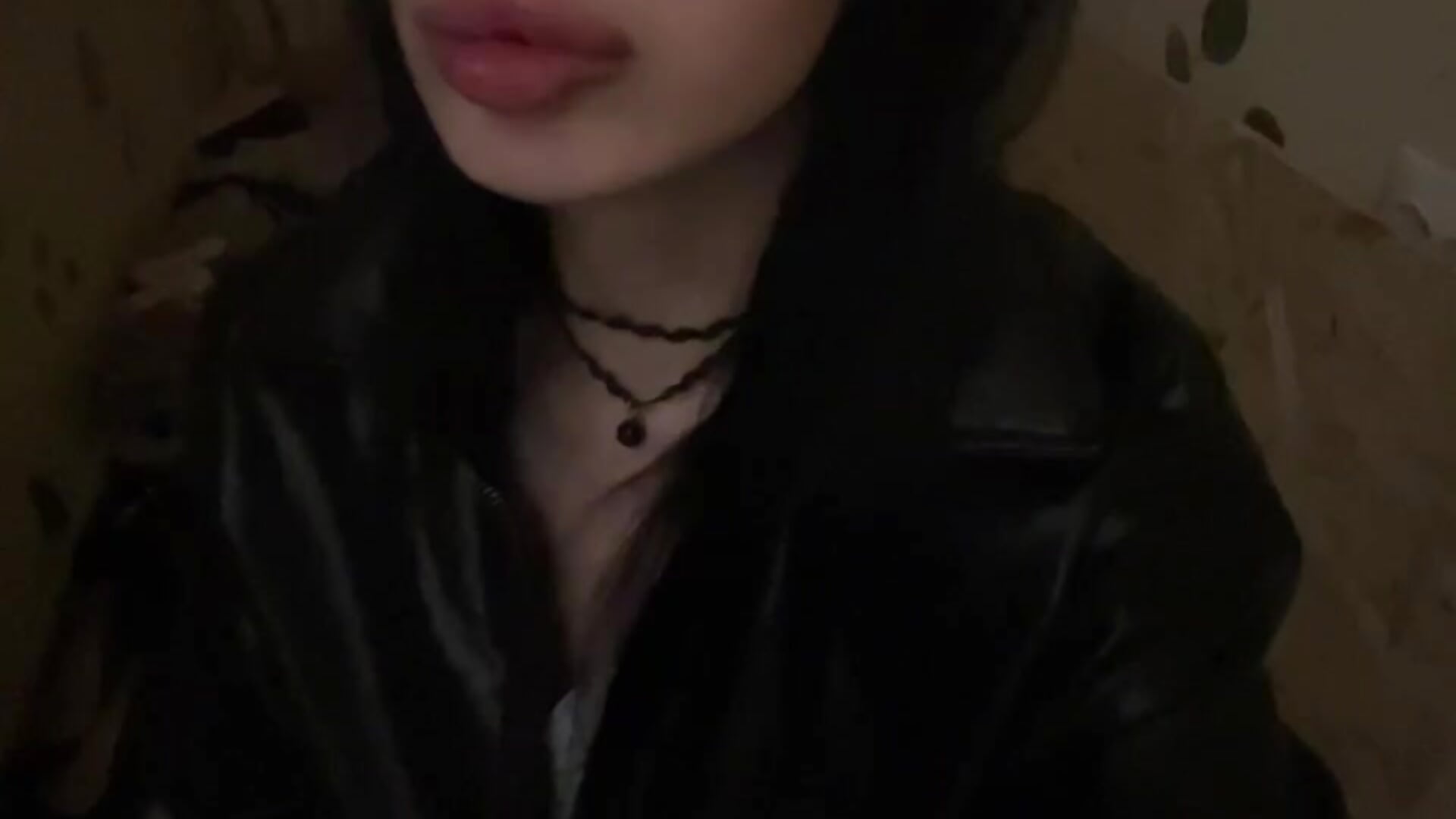 me in a sexy outfit – video af CanarySol cam-model