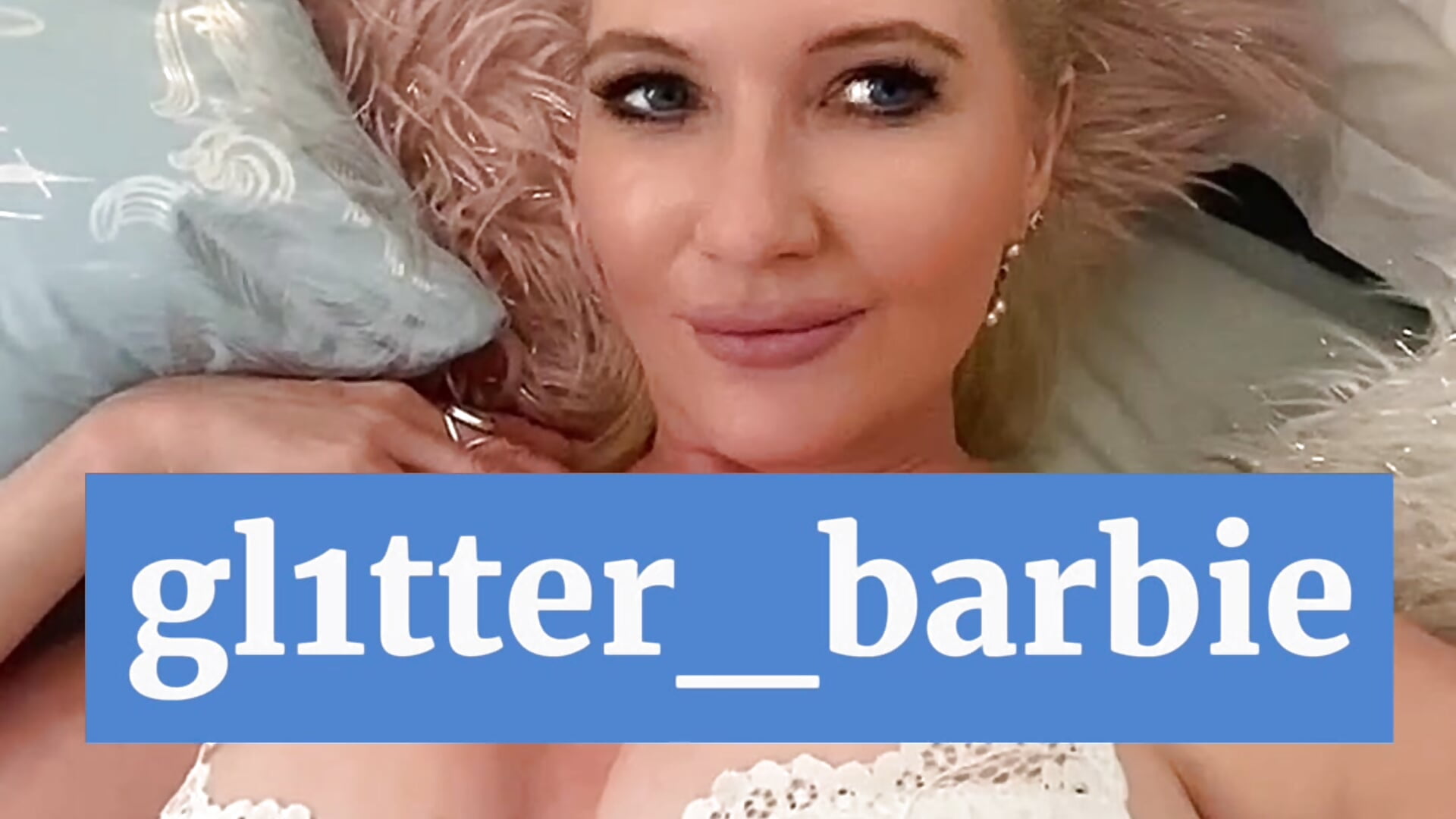 GB_Full Body - video by gl1tter_barbie cam model