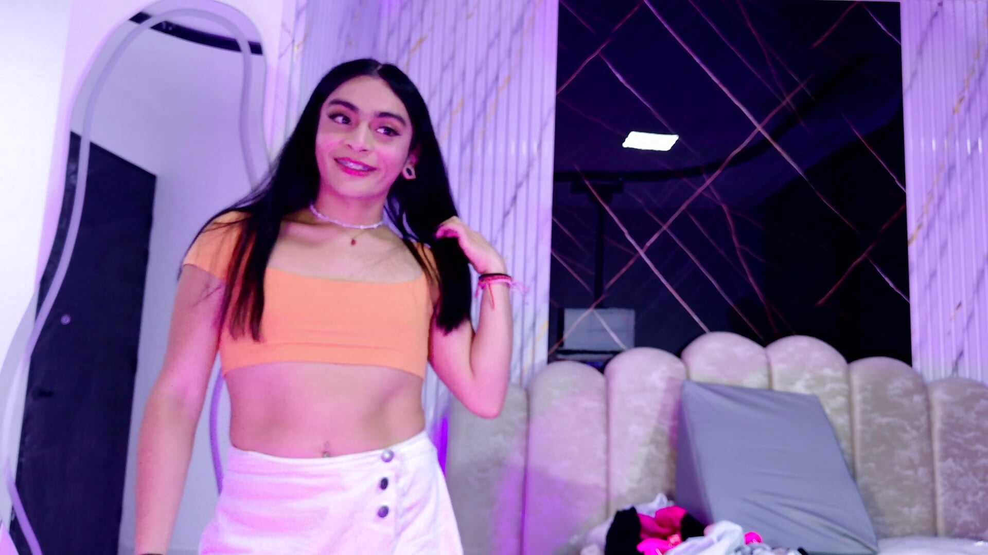 Malaia_thompson_ - م قاطع فيديو موديل الكام الرائجة  562