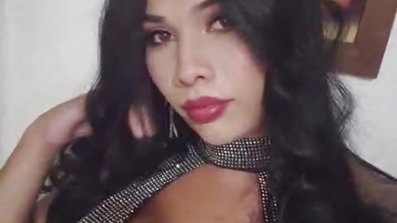 sarah-jhonson – popularni video modela na kameri 9448