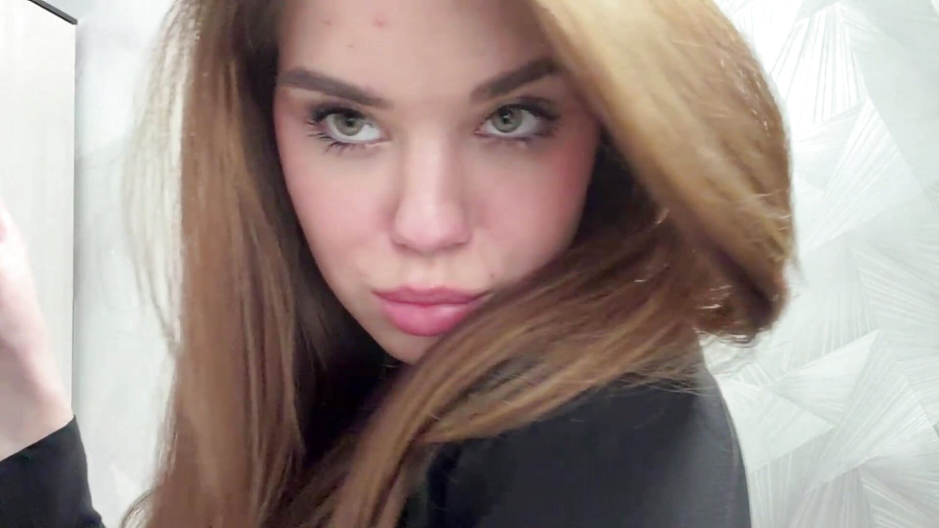 Look at my wet lips – video af Kate_qte cam-model