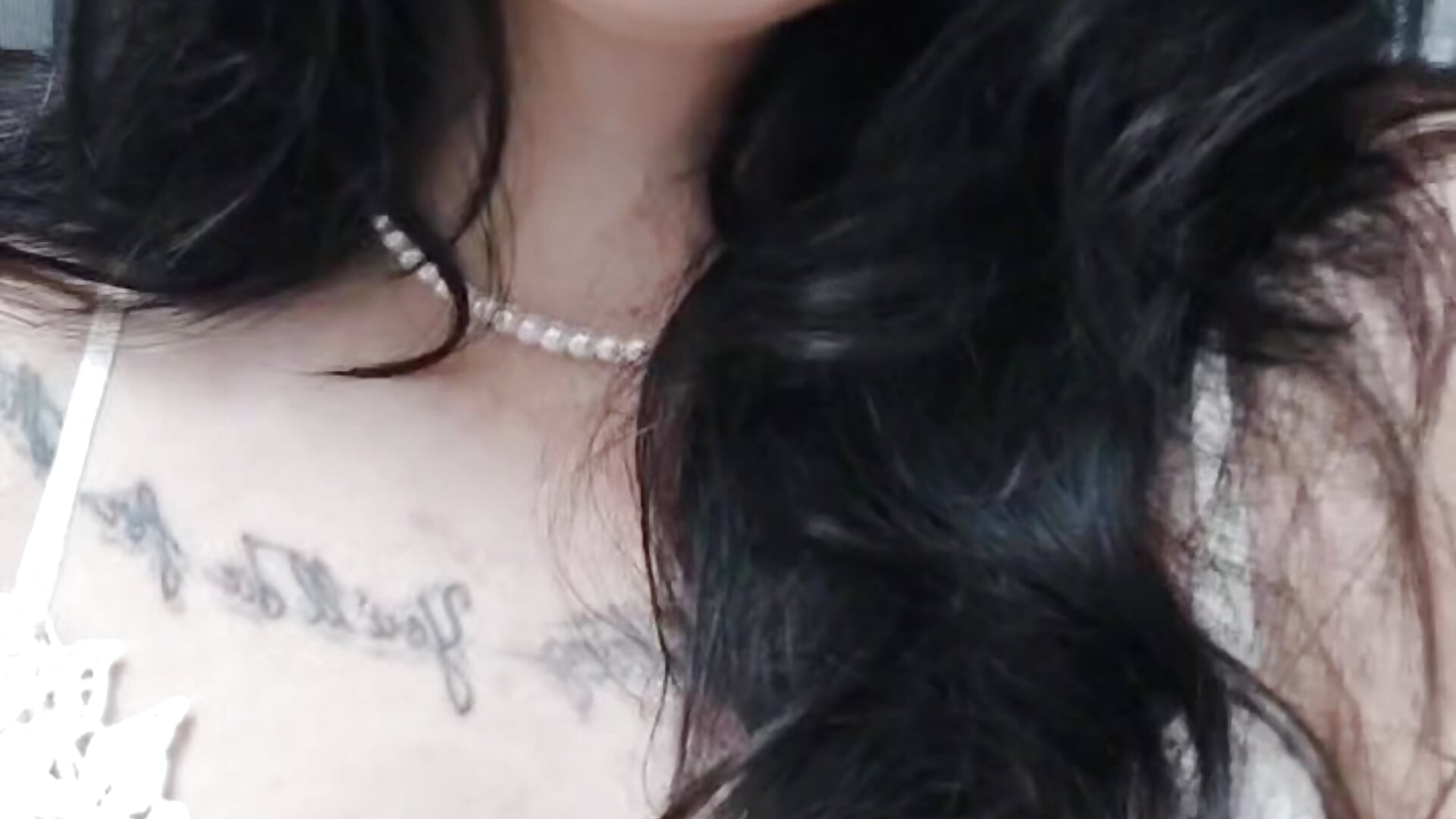 Intro – video af Luna_Yakova cam-model