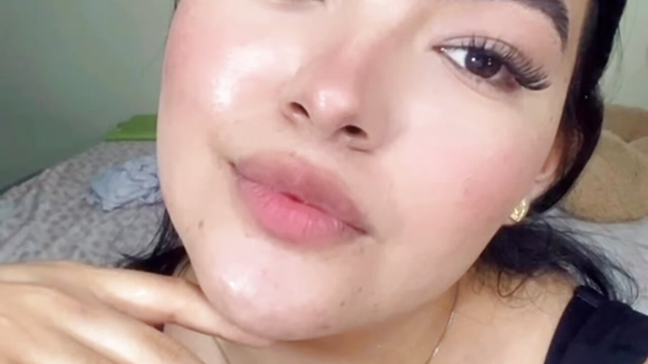 Hi ❤️ - video by Shell__