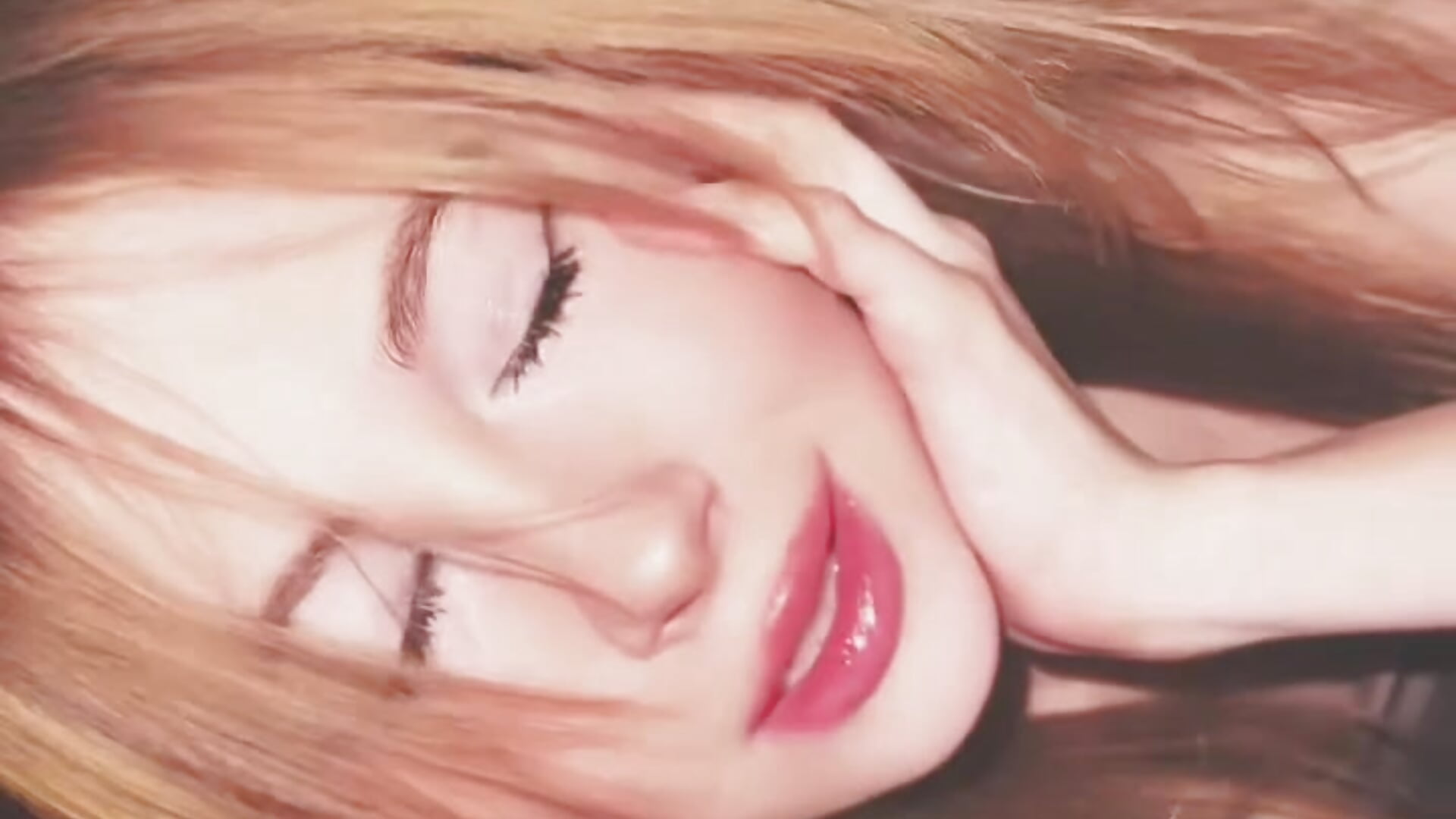 I think it's so cute ^^ - video by EdaLewellen cam model