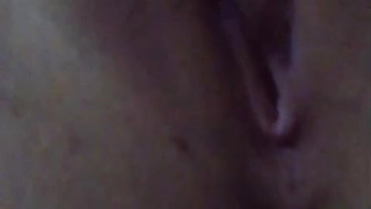 MASSAGING MY CLITORIS — filmik PARISSTRONG_, modela(-lki) na kamerkach