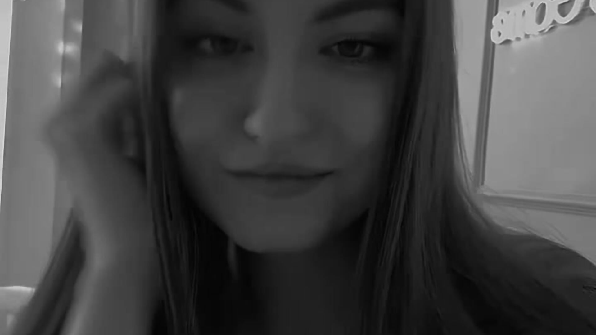 love.. - video by SofiaSarvains cam model