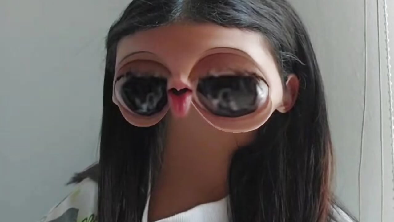 FUNNY FILTER - فيديو من adysson_lee موديل الكام