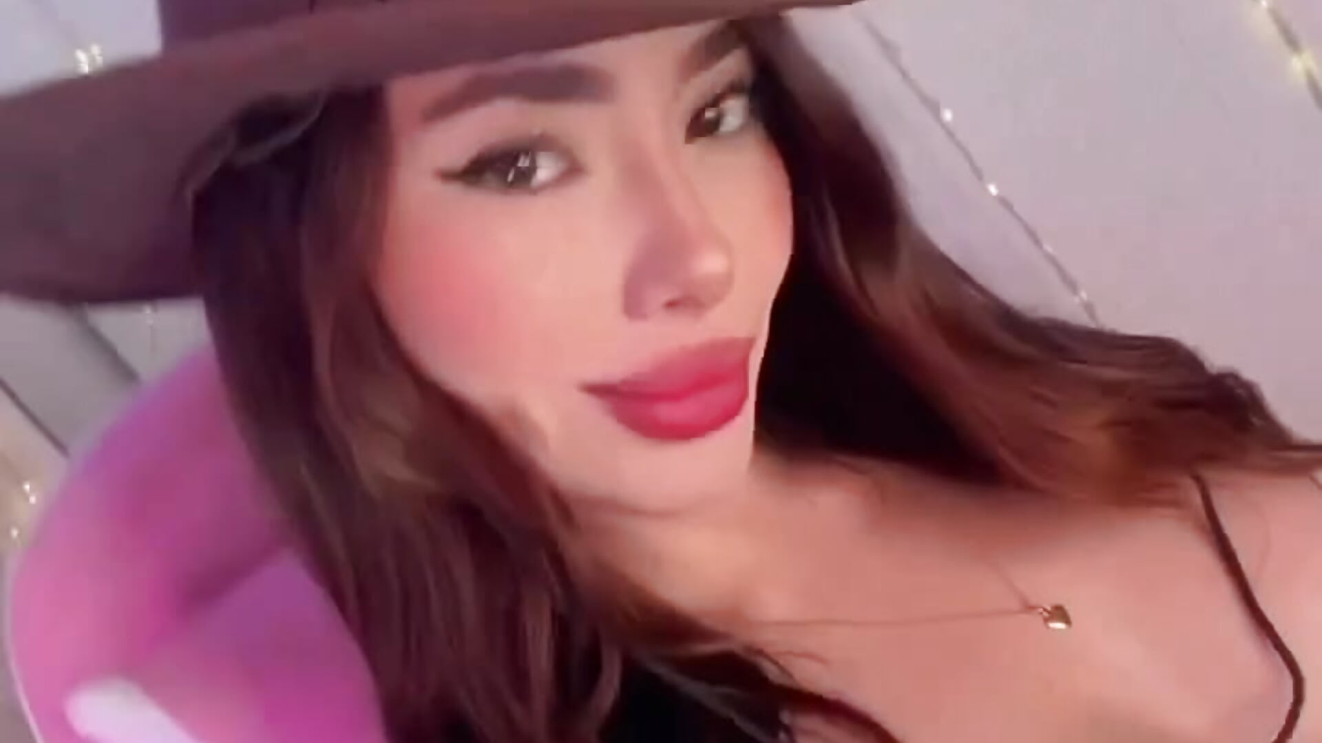 🤠 - فيديو من Nataliatamayo موديل الكام