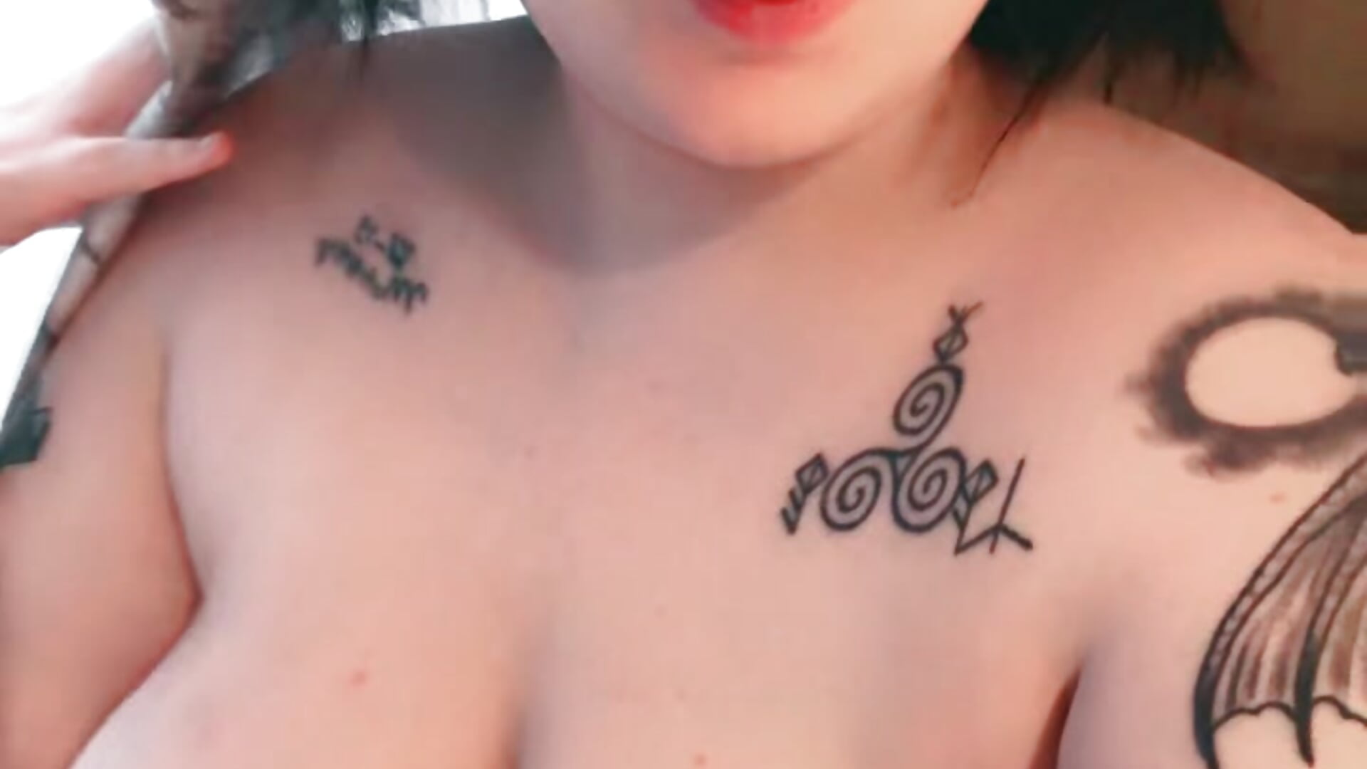 Pre shower show - video by LilithNyxx cam model