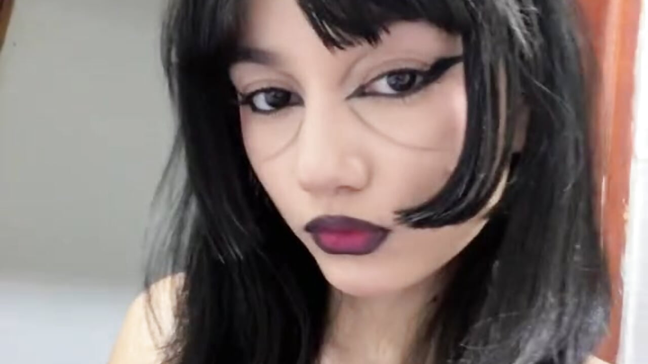 v1c044g50000d6gdtufog65hunavdv9g - video by AnaisX0X0 cam model