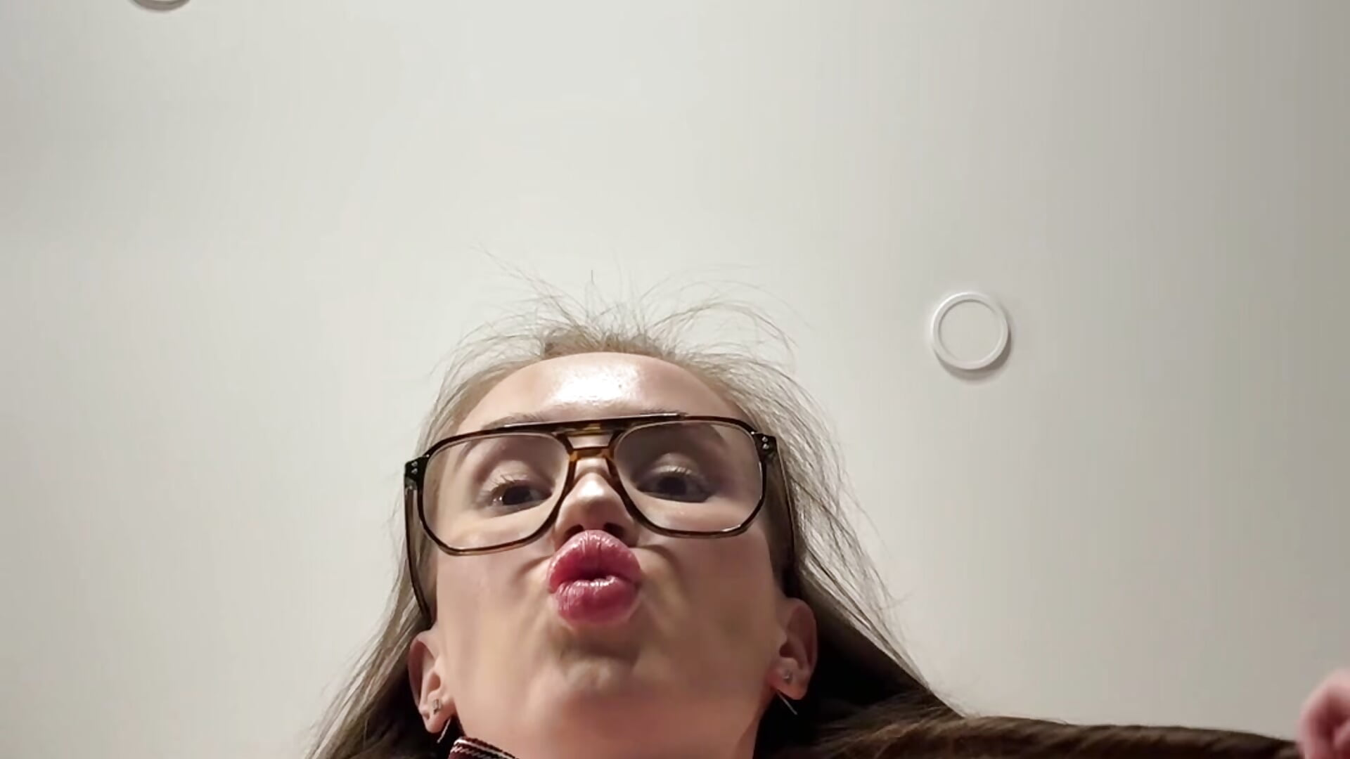 I'll sit on your face and cum💦👅