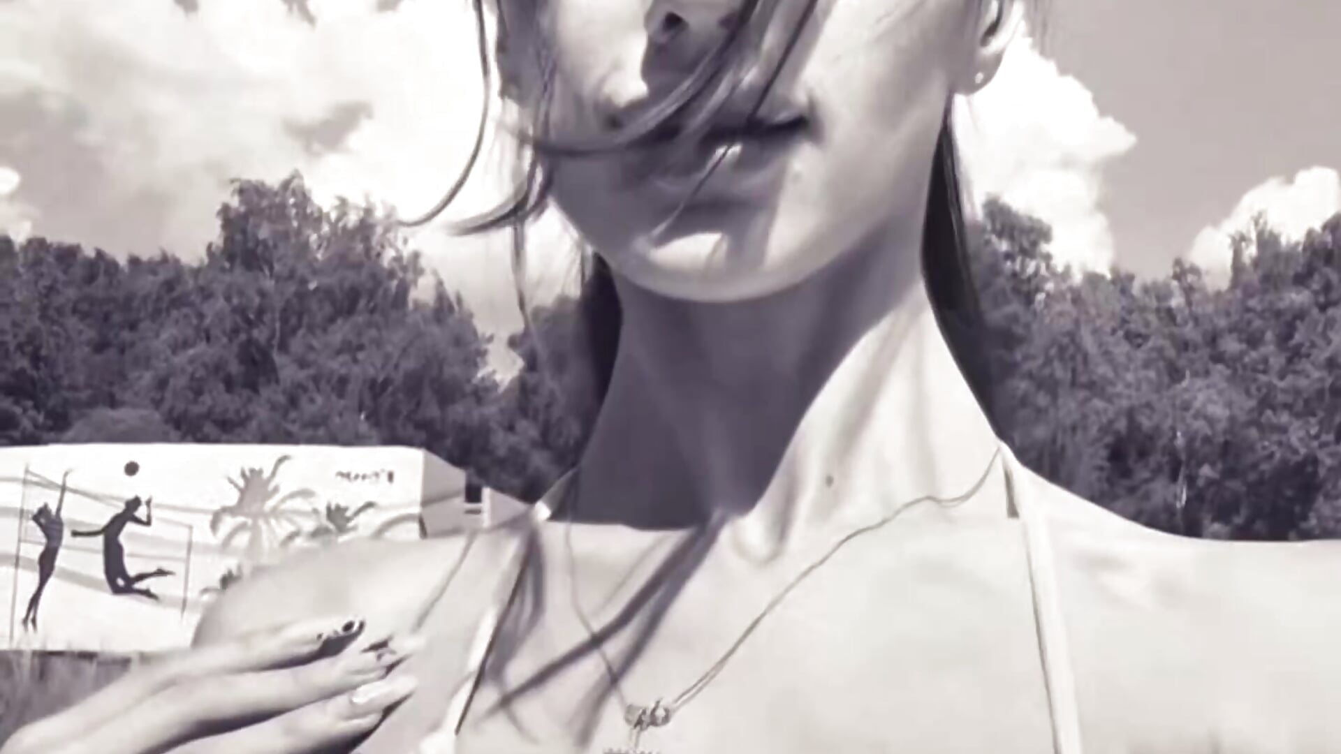 god I wish somebody took me out swimming🤭 – video od webkamerové modelky SherryAgins