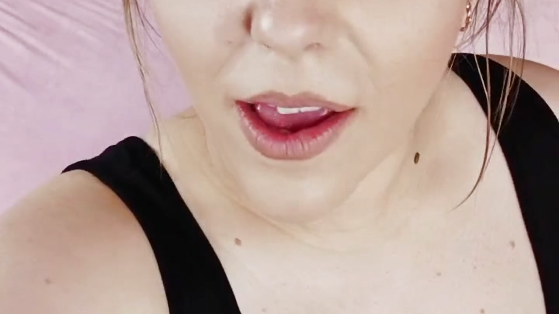 Blowjob – video modela na kameri ZoeSkyee