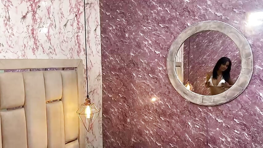Guess where I am? 🥵 – видео вебкам-модели ShyElenaX