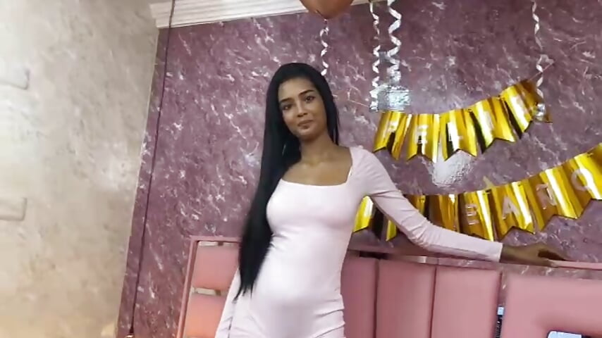 So lovely but horny!🌸 - video oleh ShyElenaX kamera model