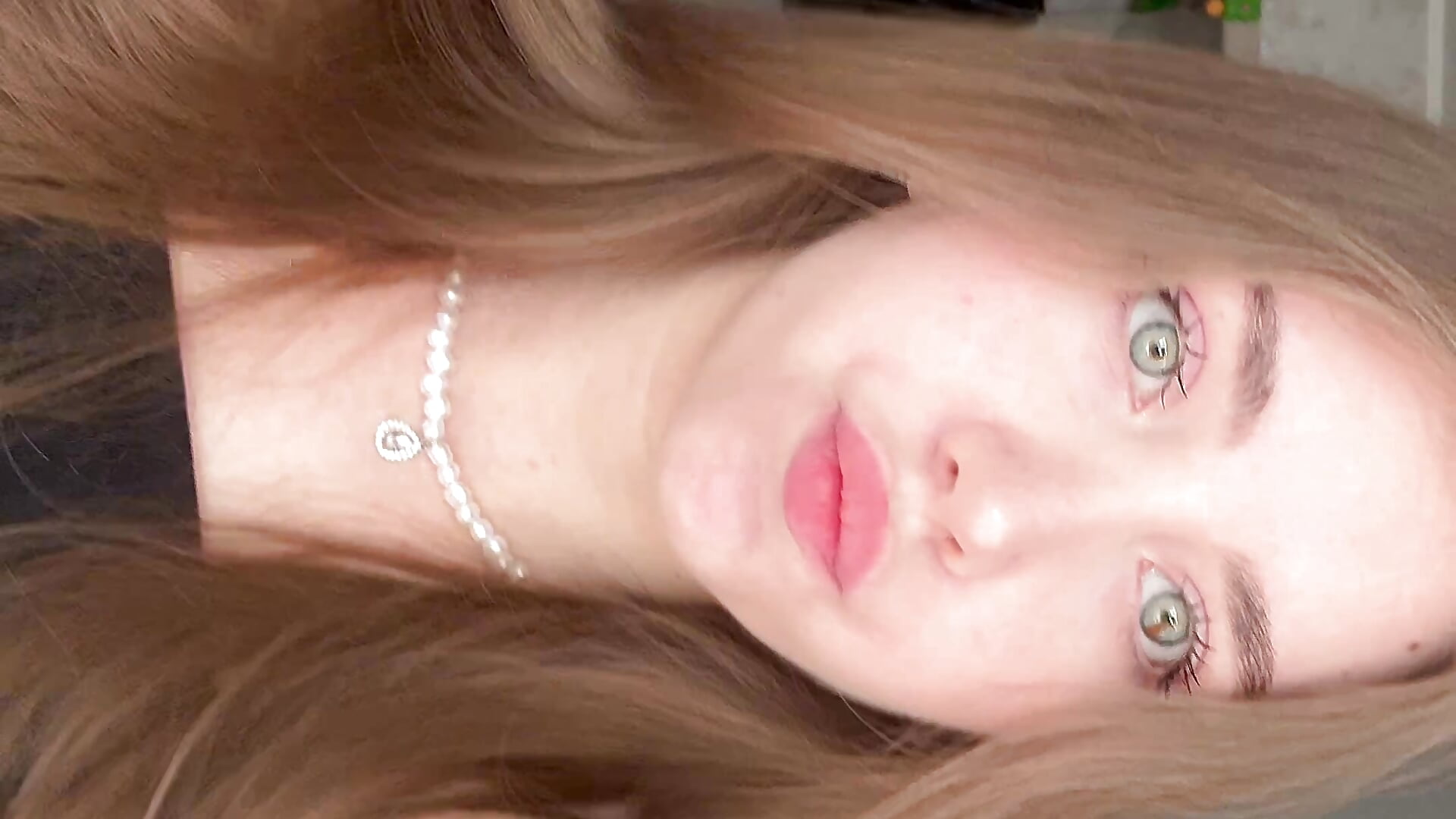 cutie meee 💫 - video by EvaAkiins cam model