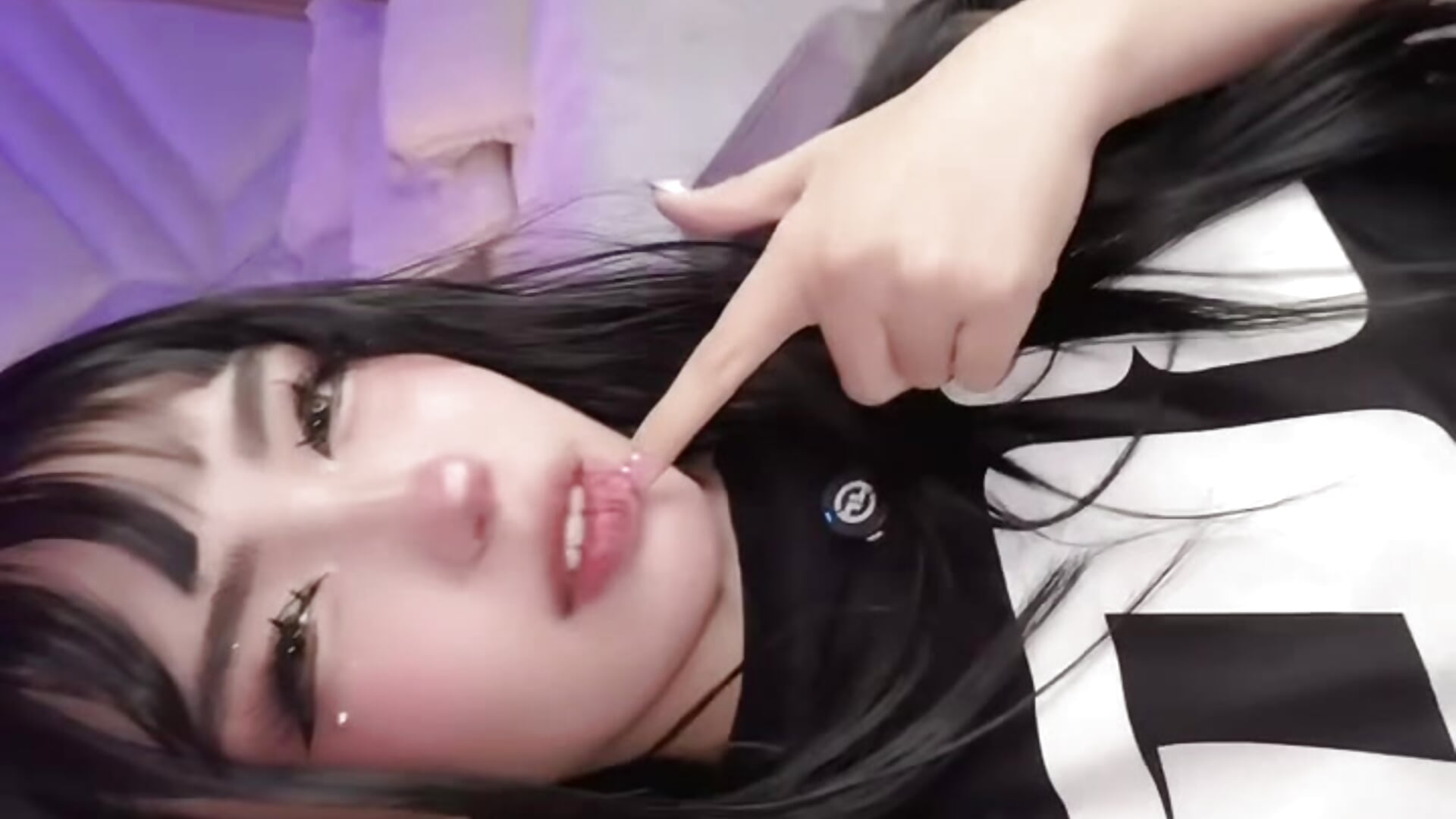 07💜 — filmik Mk_ultraa, modela(-lki) na kamerkach