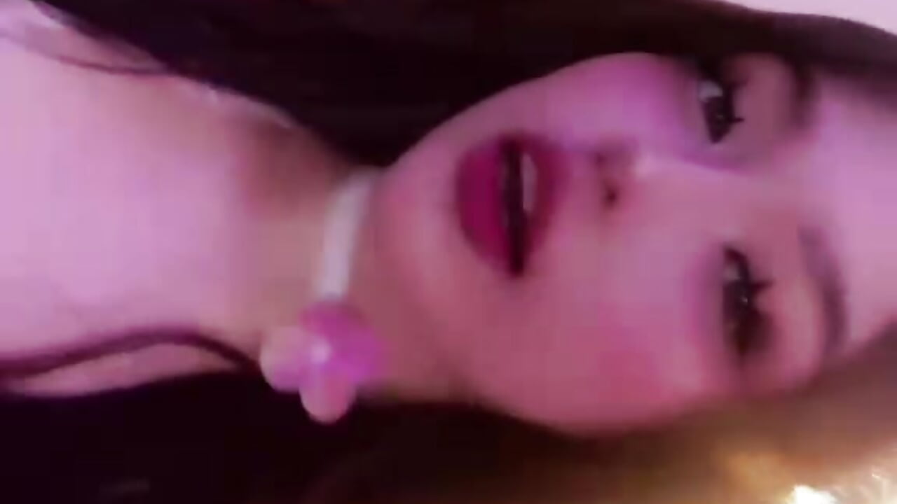 Sweet on the outside, dangerous on the... - Vídeo de Mk_ultraa, modelo de vídeos