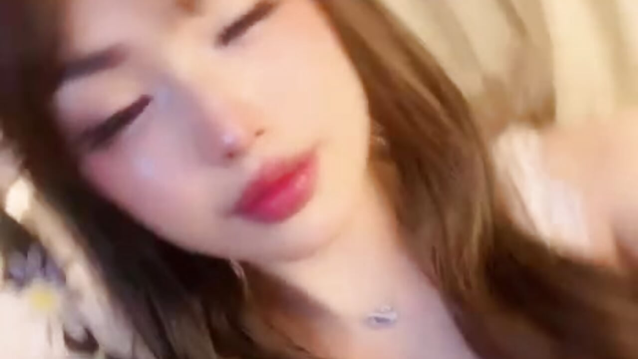 I look like a saint, but I have a secret... 🤫 — filmik Mk_ultraa, modela(-lki) na kamerkach