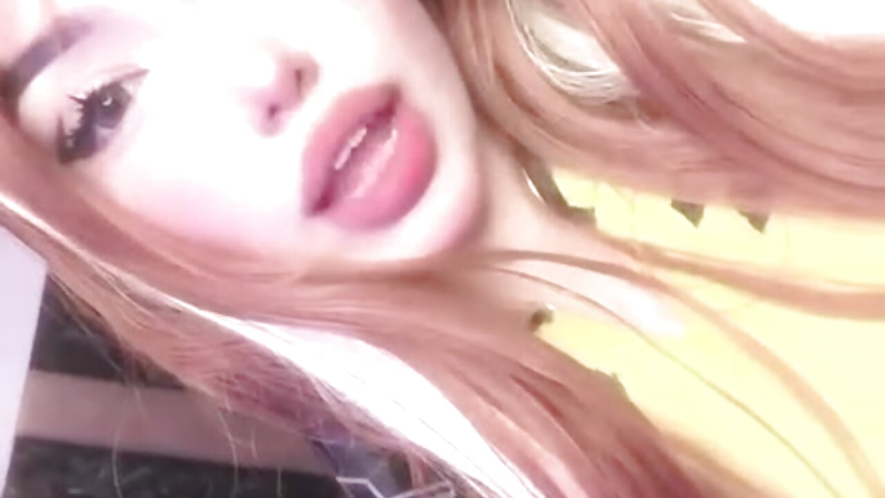 A whole lot of temptation 💋 — filmik Mk_ultraa, modela(-lki) na kamerkach