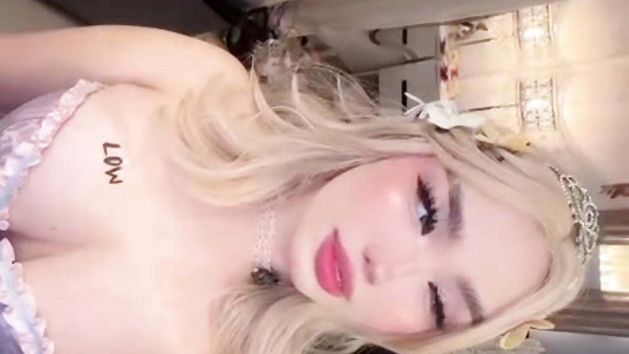 illusions that make you fall in love - video by Mk_ultraa cam model