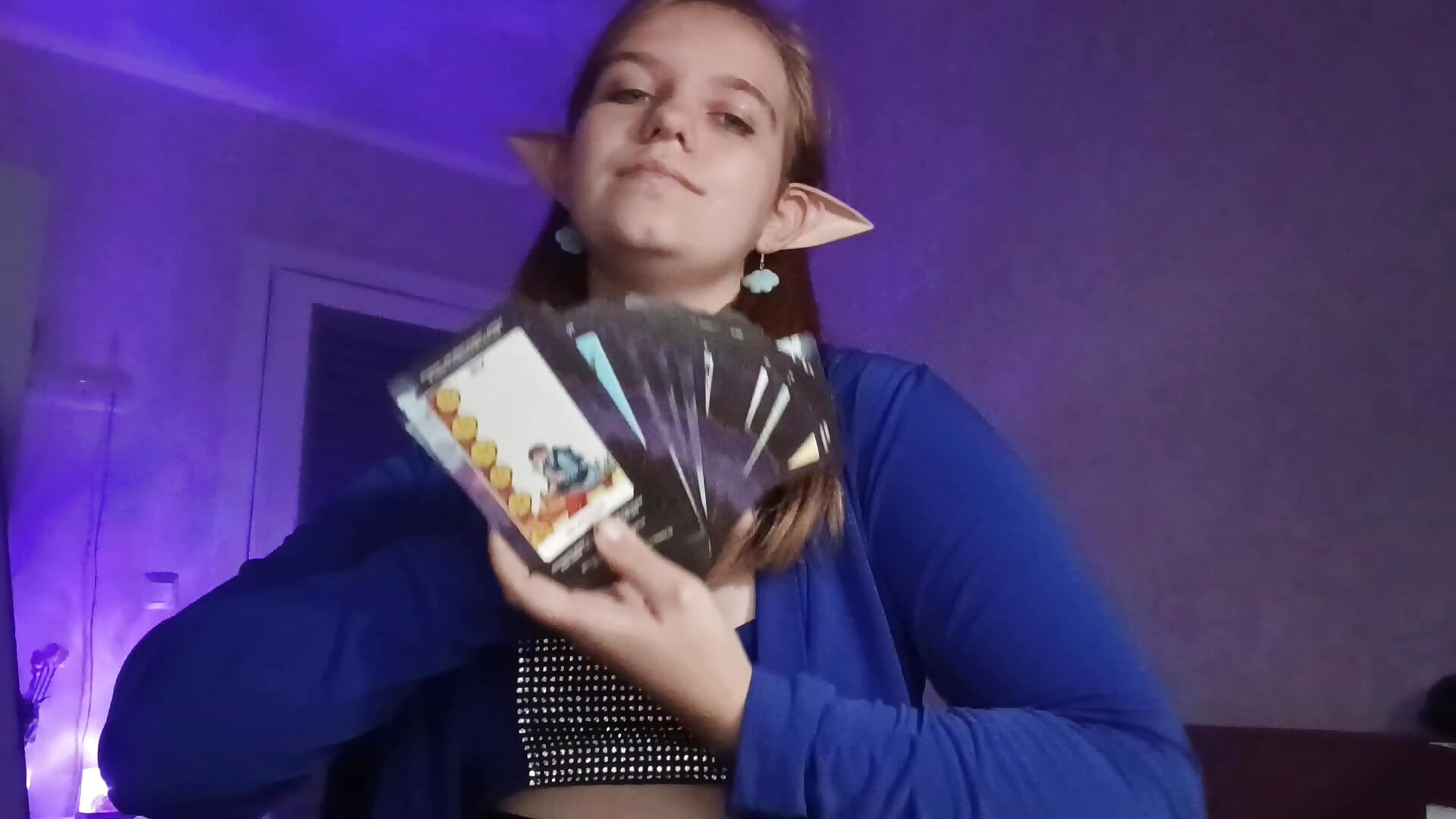 Fortune telling with tarot cards — filmik Luna404, modela(-lki) na kamerkach