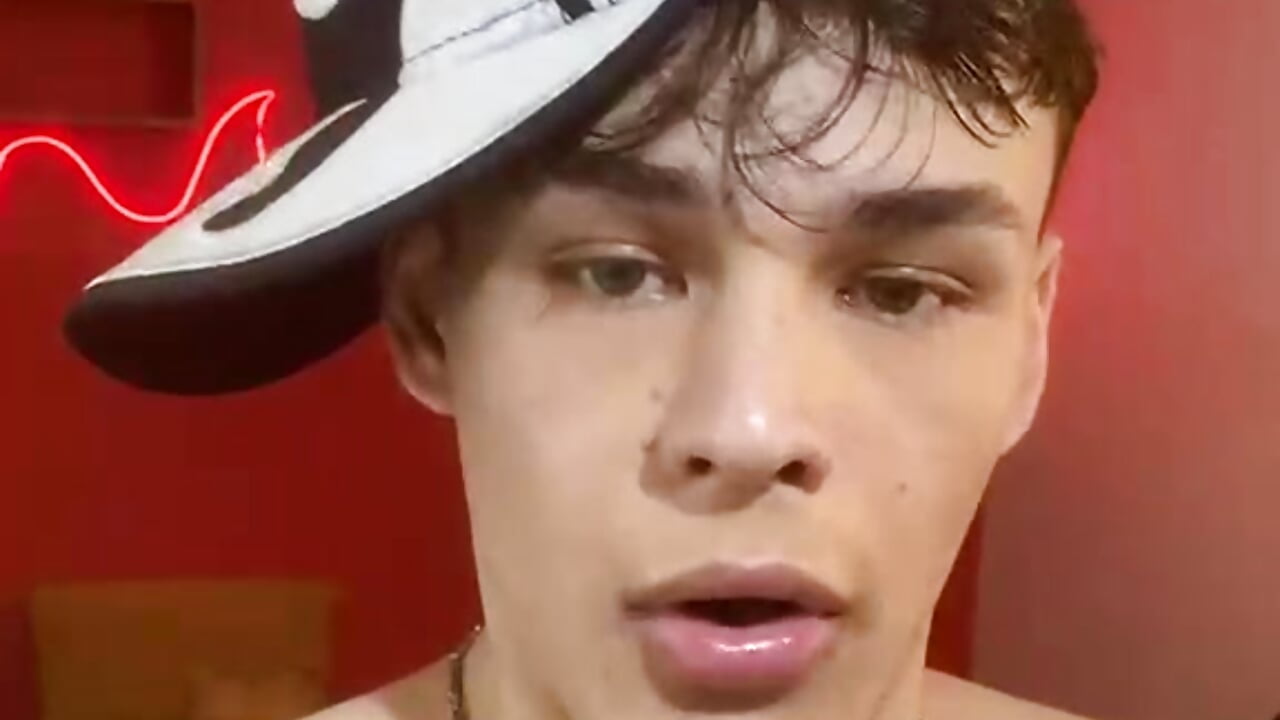 😈 – video modela na kameri LoganSteel_