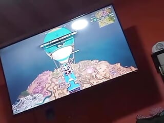 Jugando a  la play – video af MichellCrem19